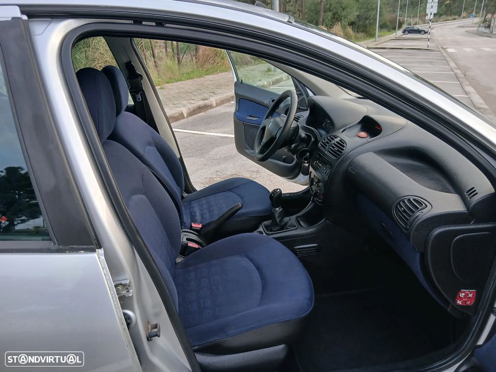 Peugeot 206 - 7