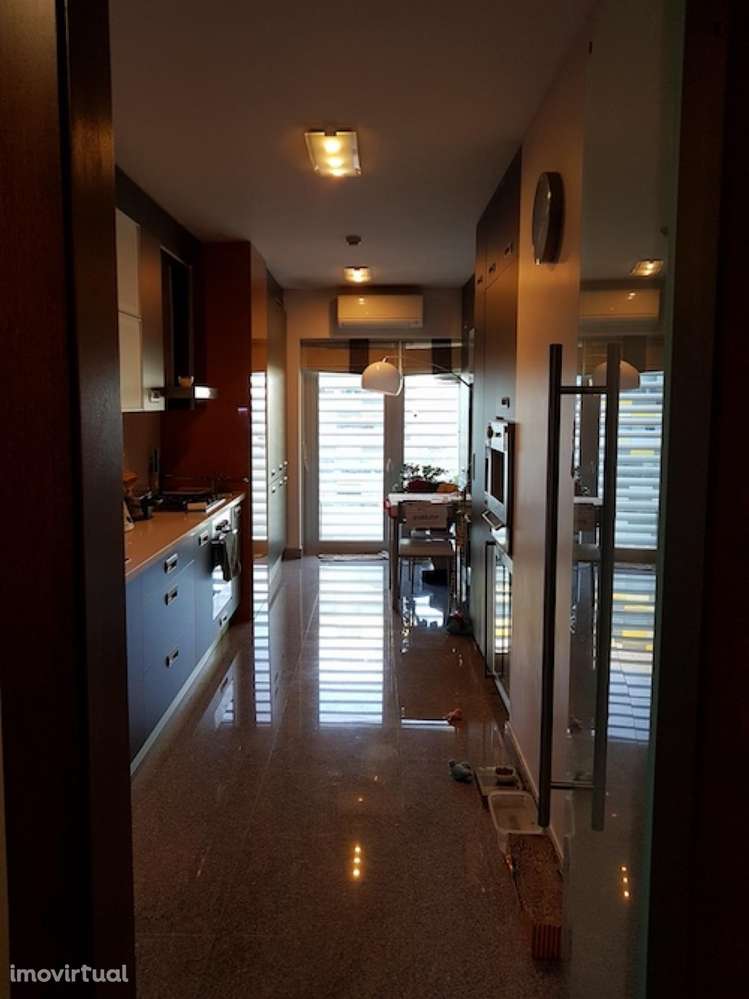 Quarto - localizado em São Pedro da Afurada Porto - Grande imagem: 2/12