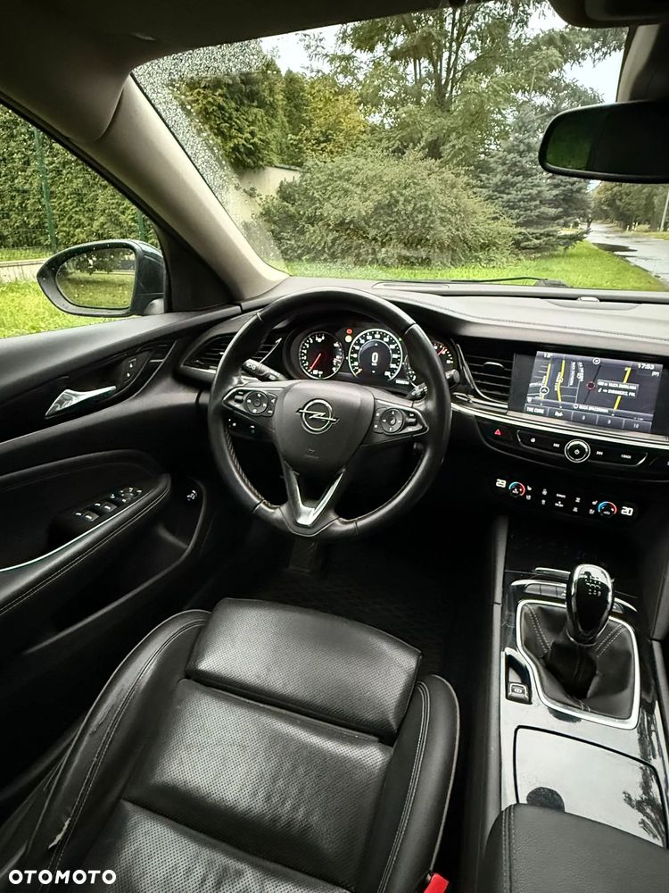 Opel Insignia CT 1.5 T Exclusive S&S - 15