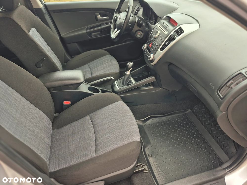 Kia Ceed 1.4 CVVT Vision - 16