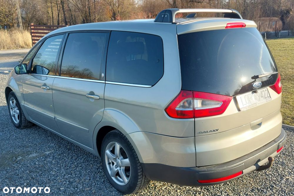 Ford Galaxy 2.2 TDCi Ghia - 8