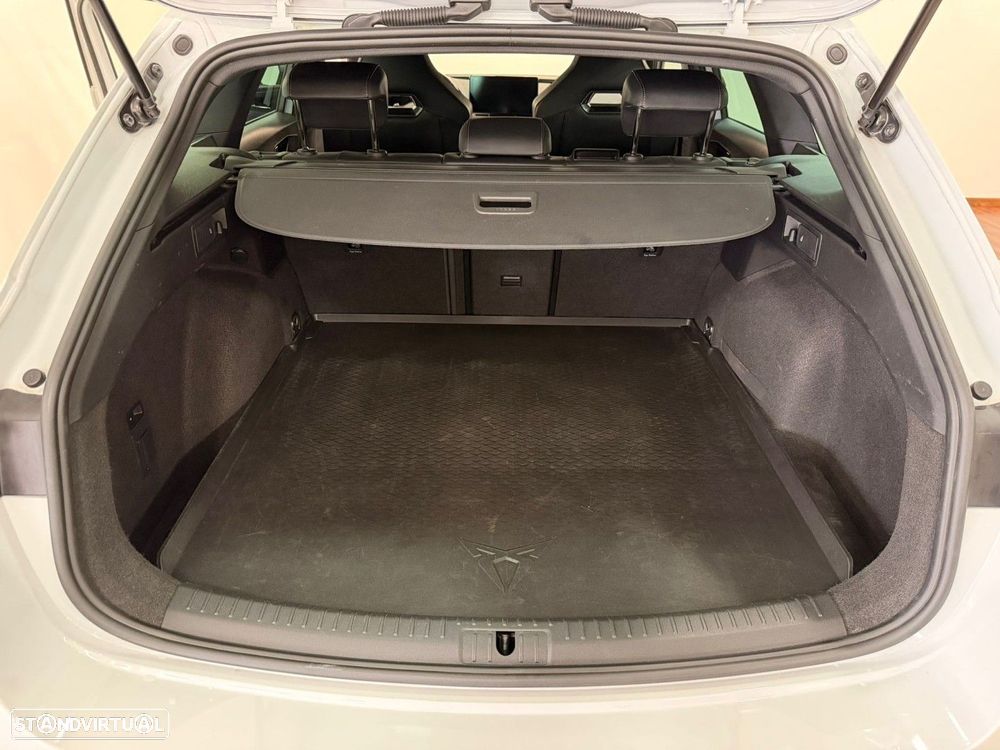 Cupra Leon ST 1.4 e-Hybrid MID DSG - 22