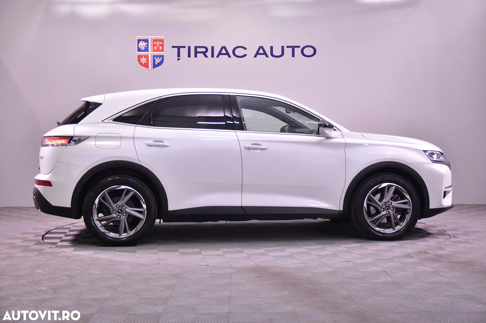 DS Automobiles DS 7 Crossback - 6