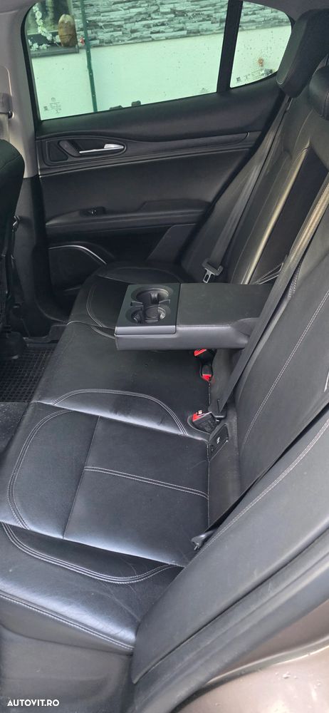 Alfa Romeo Stelvio 2.2 JTDM AWD Super - 8