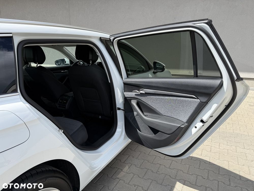 Skoda Superb 2.0 TDI SCR 4x4 Selection DSG - 13