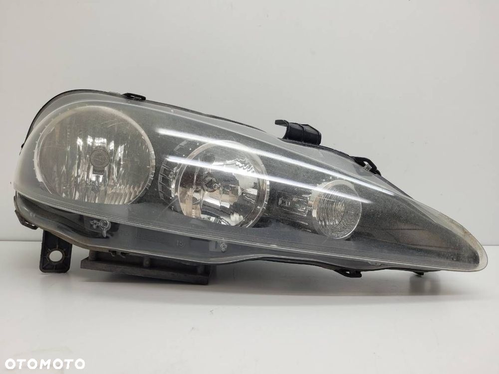 LAMPA PRAWA ALFA ROMEO 147 89101233DX EUROPA - 1