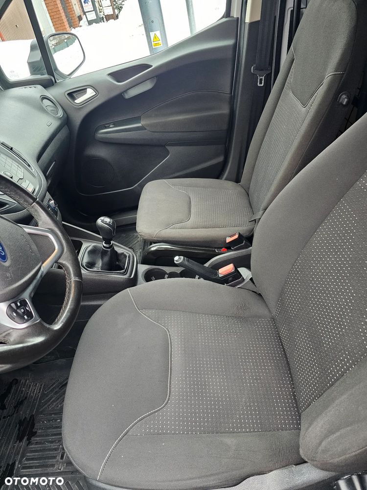 Ford Transit Courier Ambiente - 15