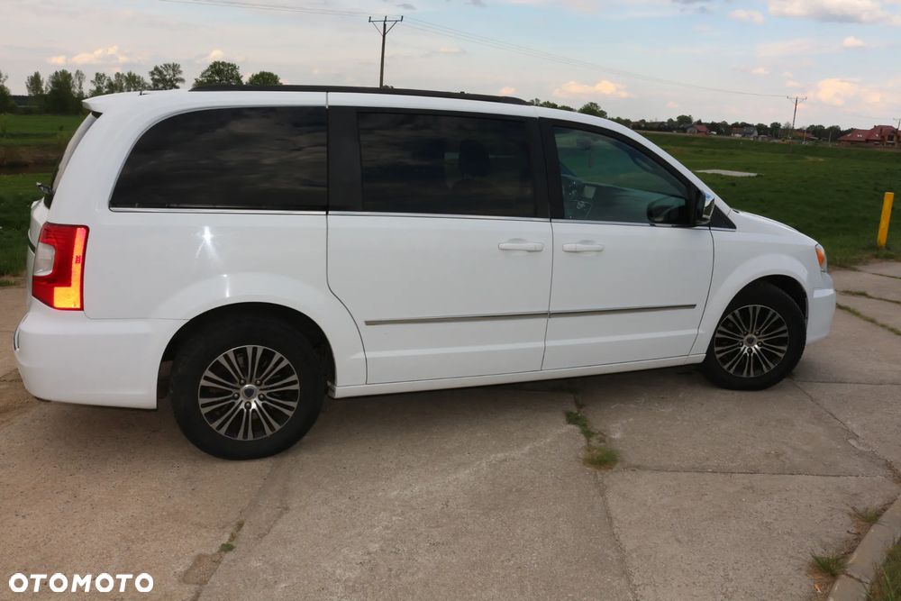 Lancia Voyager 2.8CRD S - 5