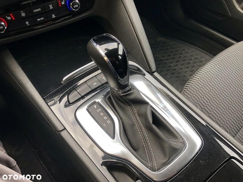 Opel Insignia 2.0 CDTI Innovation S&S - 17