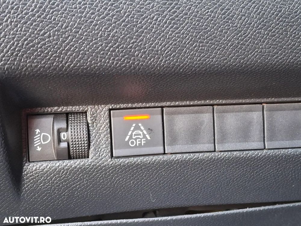 Peugeot 2008 1.5 BlueHDI STT Active - 24