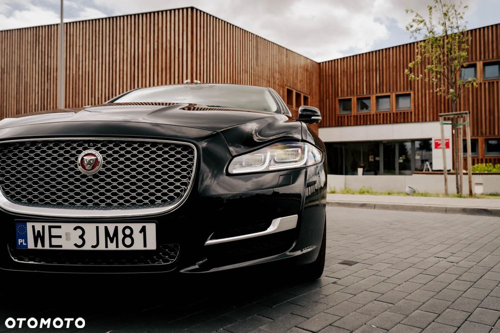 Jaguar XJ 3.0 T LWB AWD Portfolio - 37