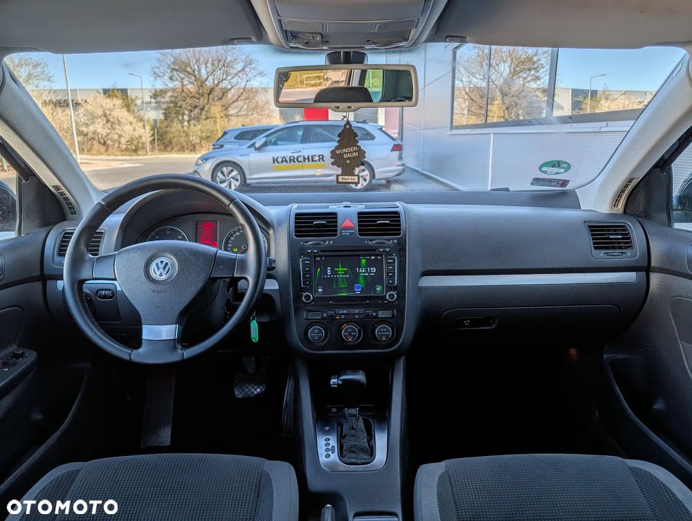 Volkswagen Golf 1.9 TDI DSG Comfortline - 5