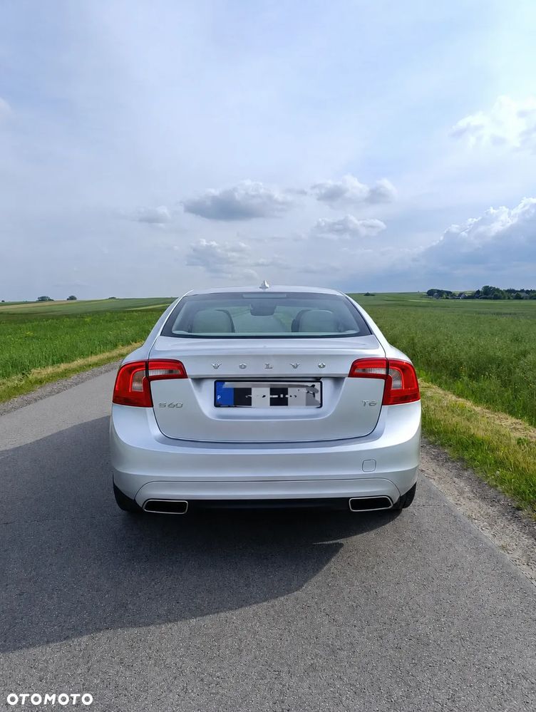 Volvo S60 - 3
