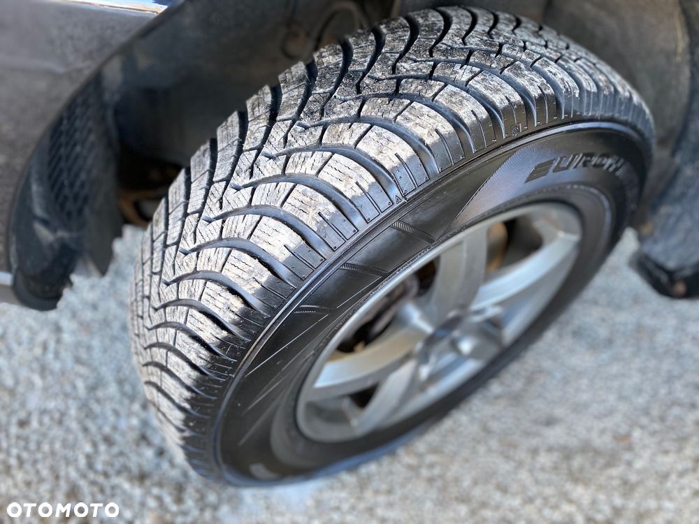 Kia Sportage 2.0 Tour 2WD - 22