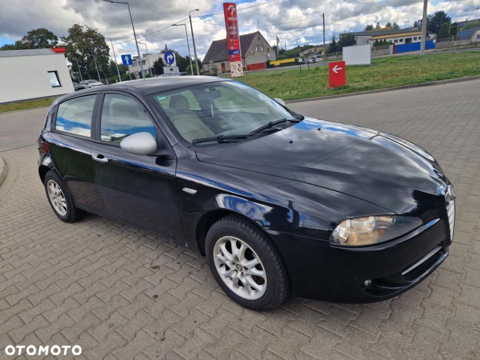 Alfa Romeo 147 1.6 T.S Impression - 7