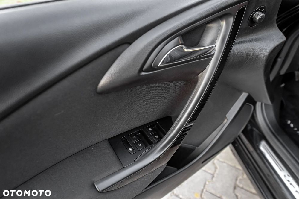 Opel Astra 1.4 Turbo Edition Sport - 29