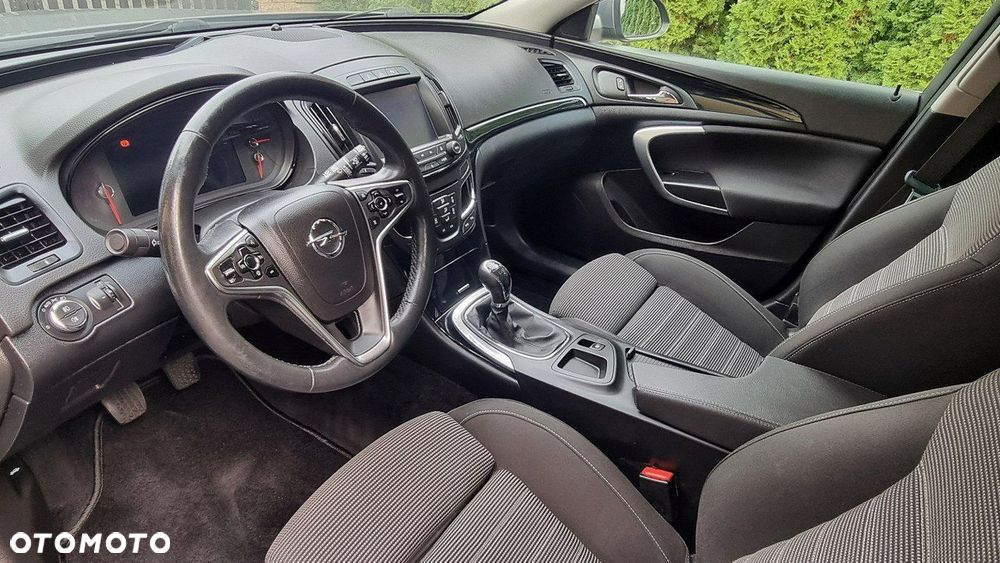 Opel Insignia - 12