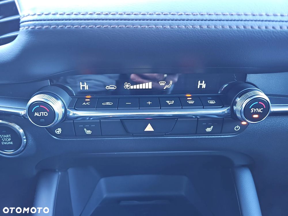 Mazda 3 e-SKYACTIV-X 186 M HYBRID DRIVE EXCLUSIVE-LINE - 16