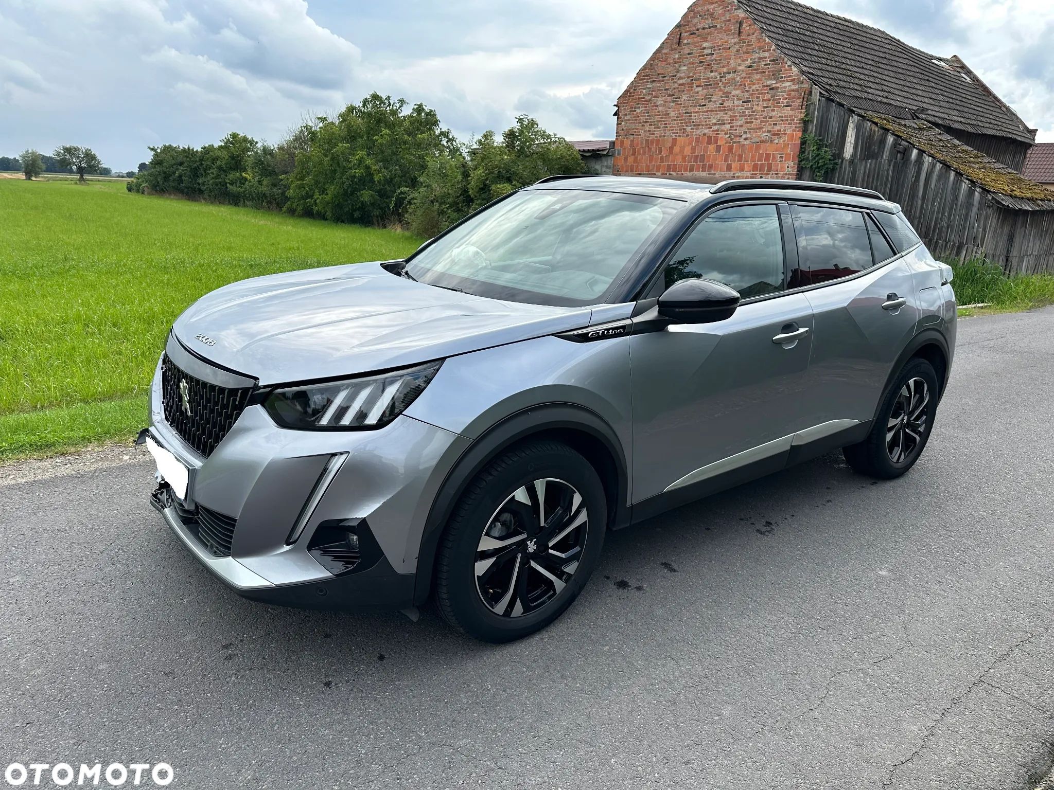 Peugeot 2008 PureTech 130 EAT8 GT - 1