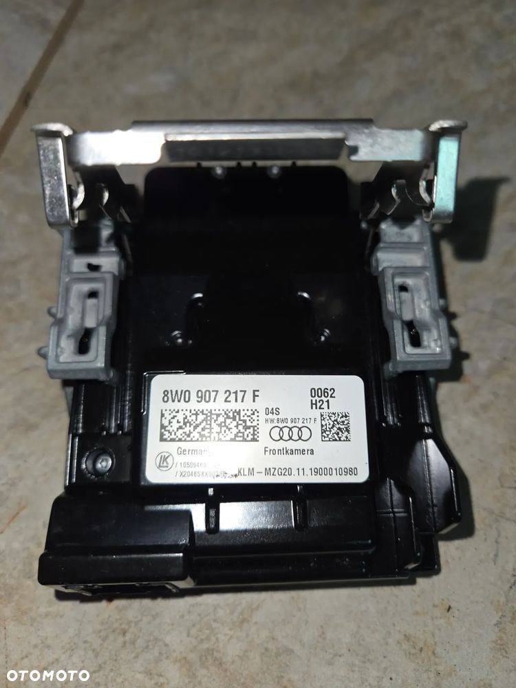 AUDI A4 B9 KAMERA SZYBY CZOŁOWEJ ASYSTENT PASA 8W0907217F - 2
