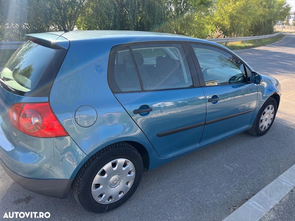 Volkswagen Golf - 2