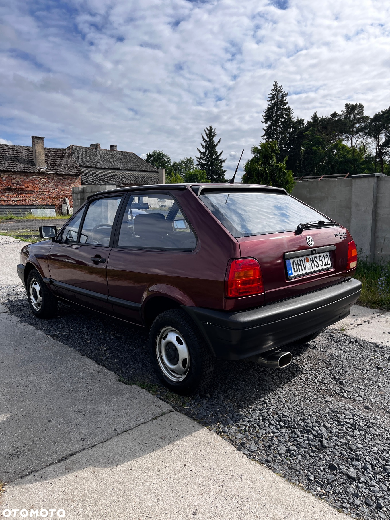 Volkswagen Polo Coupe 1.0 CL - 4