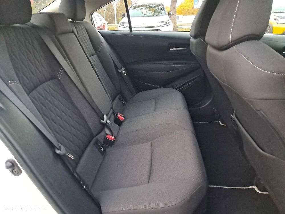 Toyota Corolla 1.8 Hybrid Comfort - 14
