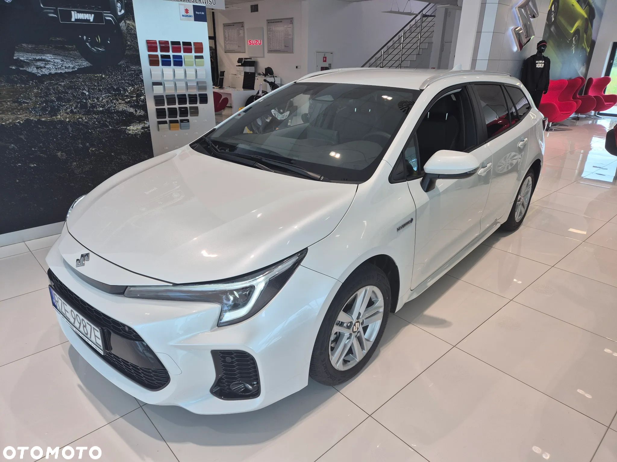 Suzuki Swace 1.8 Hybrid Elegance CVT - 1