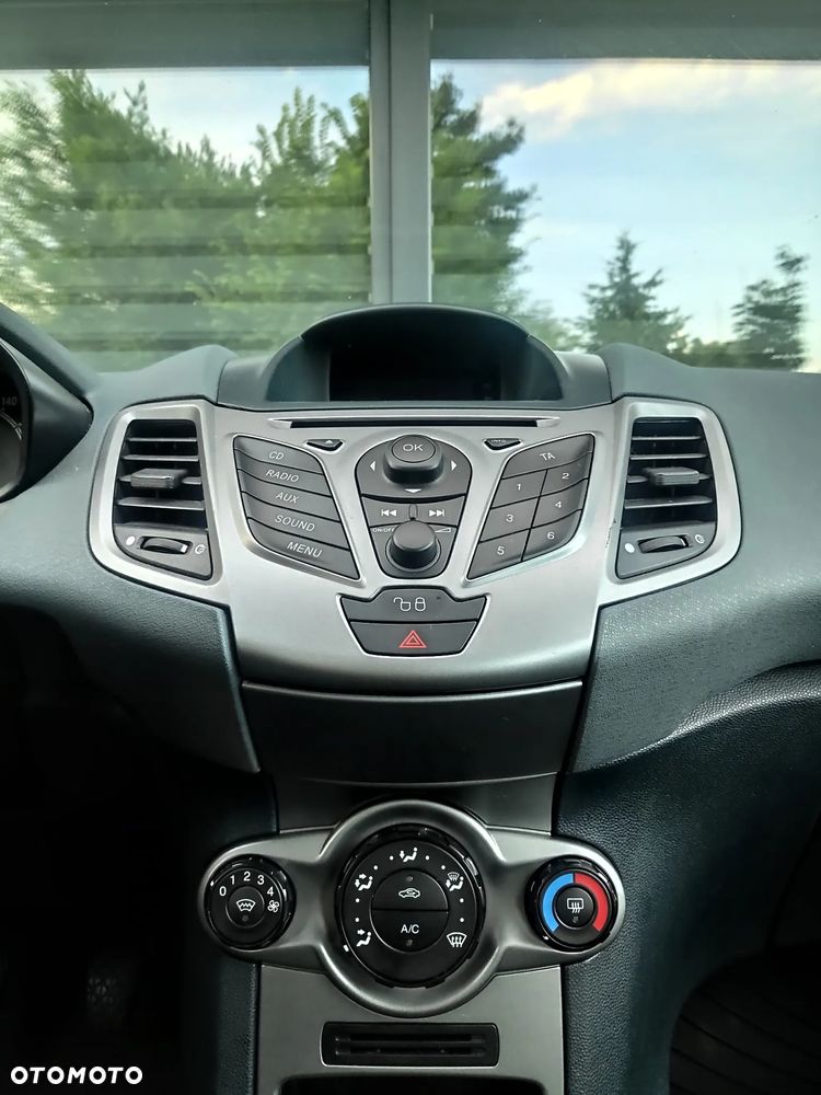 Ford Fiesta - 18