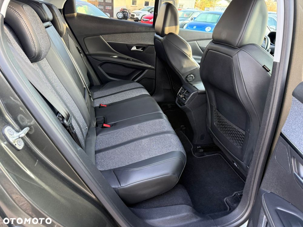 Peugeot 3008 1.5 BlueHDi Active S&S EAT8 - 9