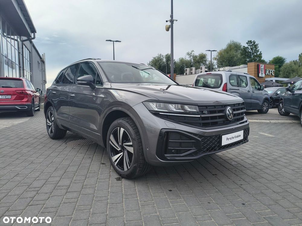Volkswagen Touareg 3.0 V6 TDI 4Motion R-Line Final Edition - 4