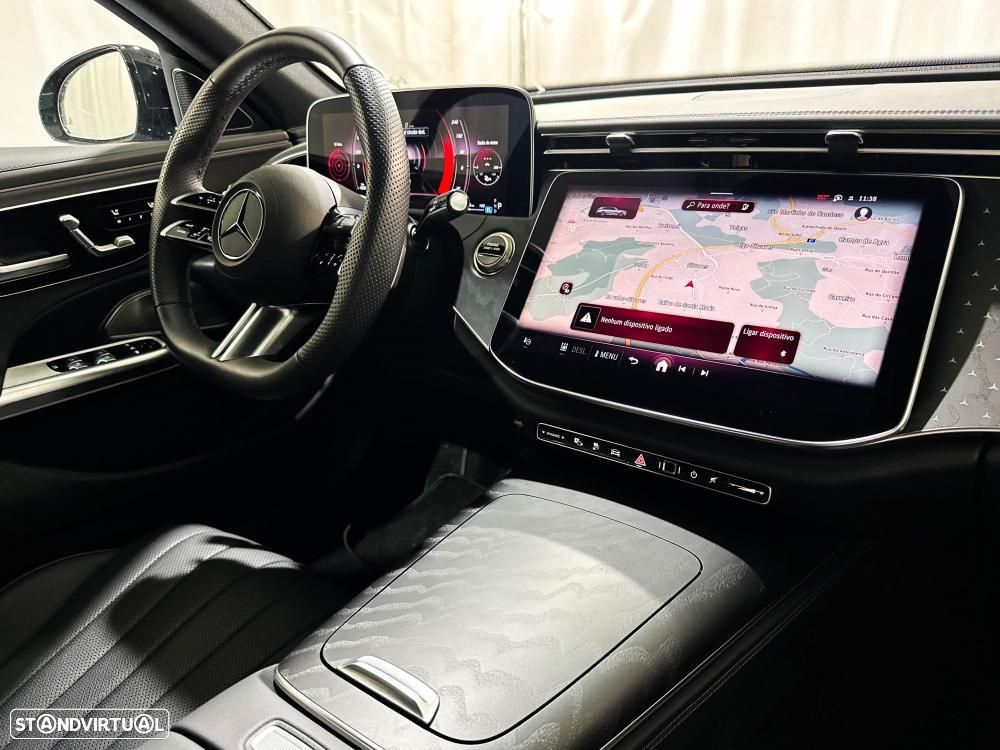 Mercedes-Benz E 300 de 4Matic 9G-TRONIC AMG Line - 37