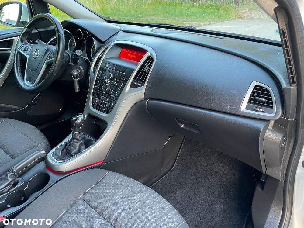 Opel Astra 1.4 Turbo Selection - 8