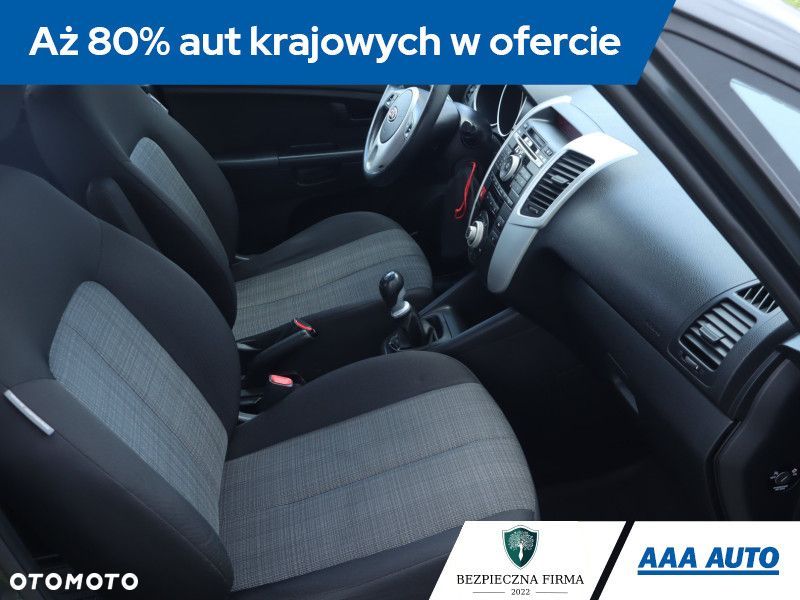 Kia Venga - 11