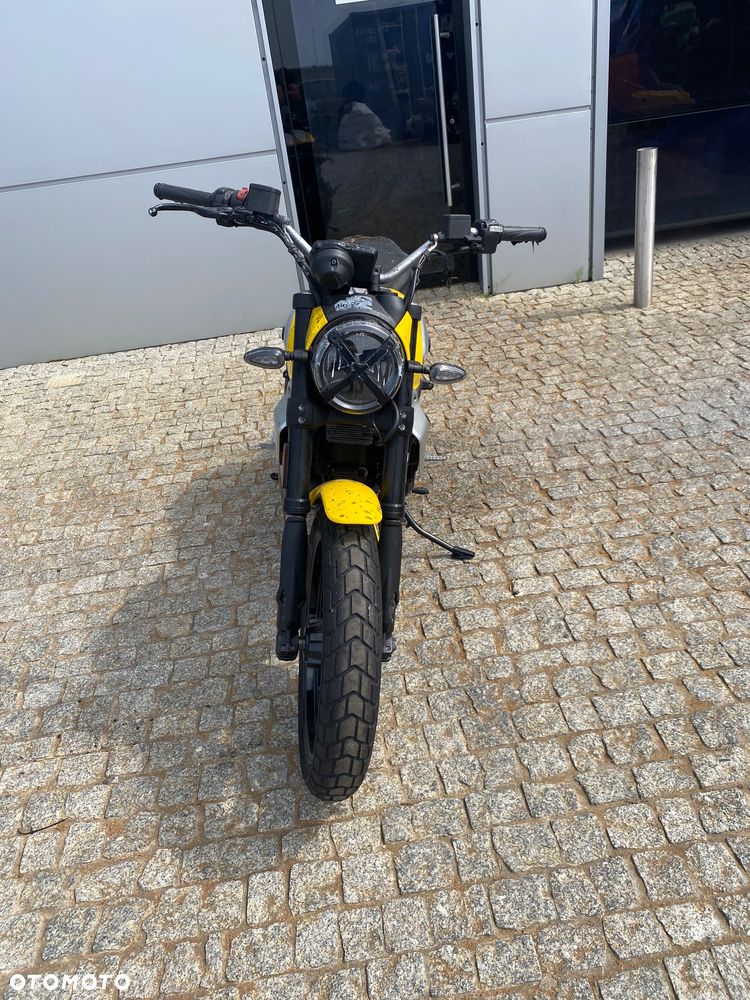 Ducati Scrambler - 11