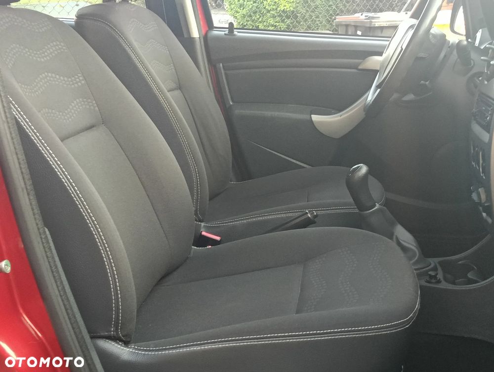 Dacia Sandero Stepway 1.6 - 13