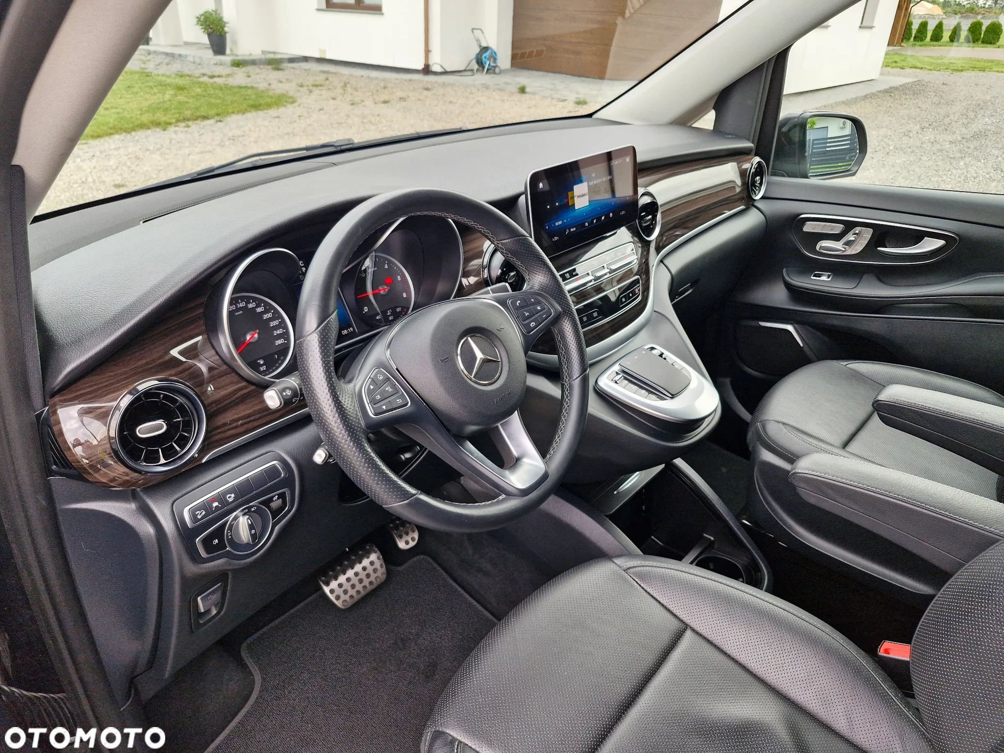 Mercedes-Benz Klasa V 300 d lang 4Matic 9G-TRONIC Avantgarde Edition - 8