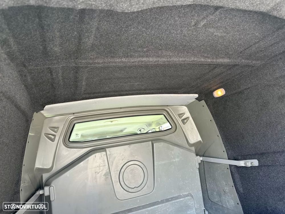 Mercedes-Benz Vito Compacta CREW - 25