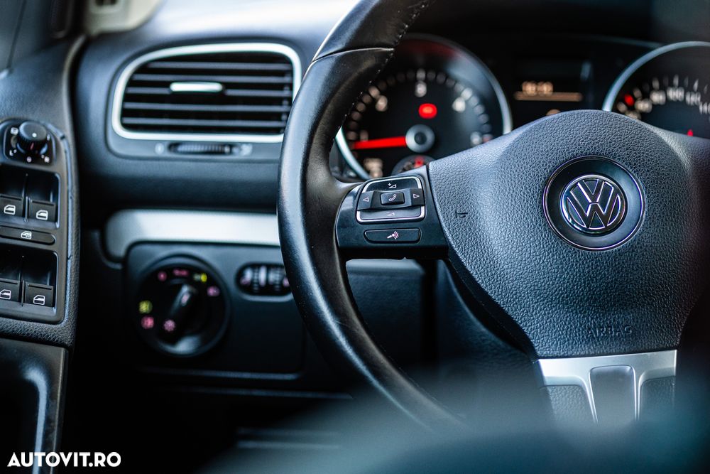 Volkswagen Golf 1.6 TDI DPF MATCH - 33