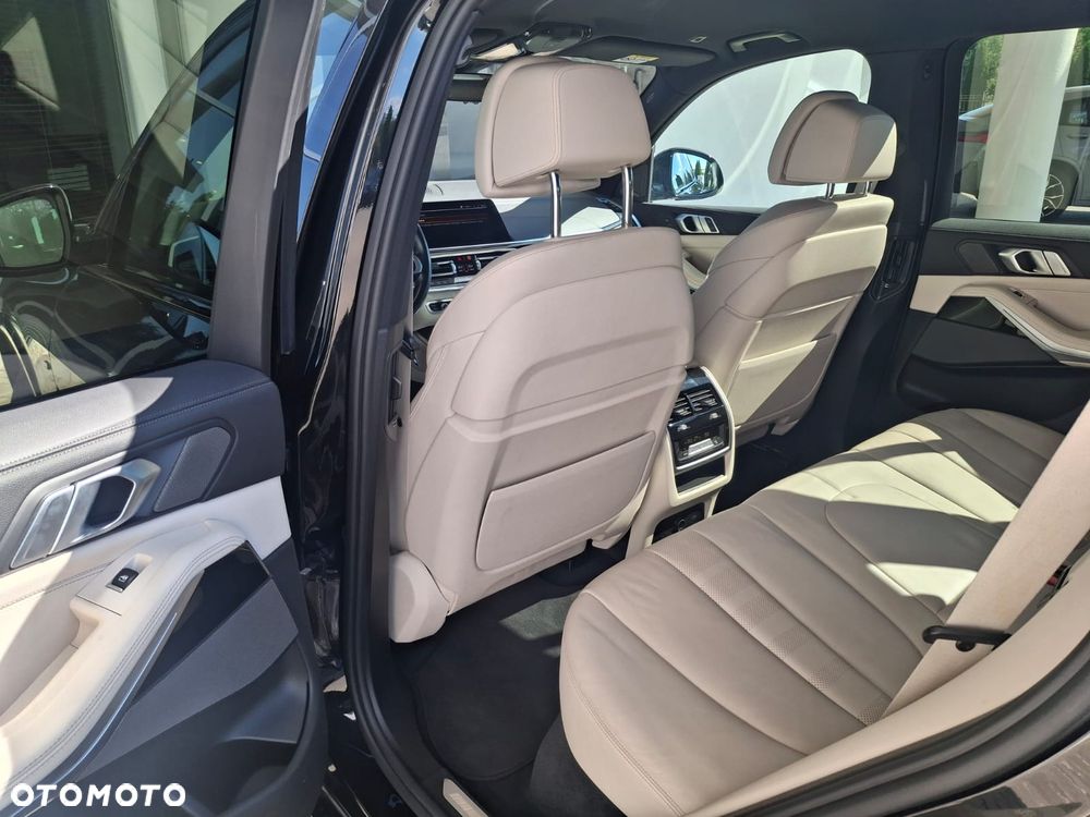 BMW X5 xDrive40d - 10