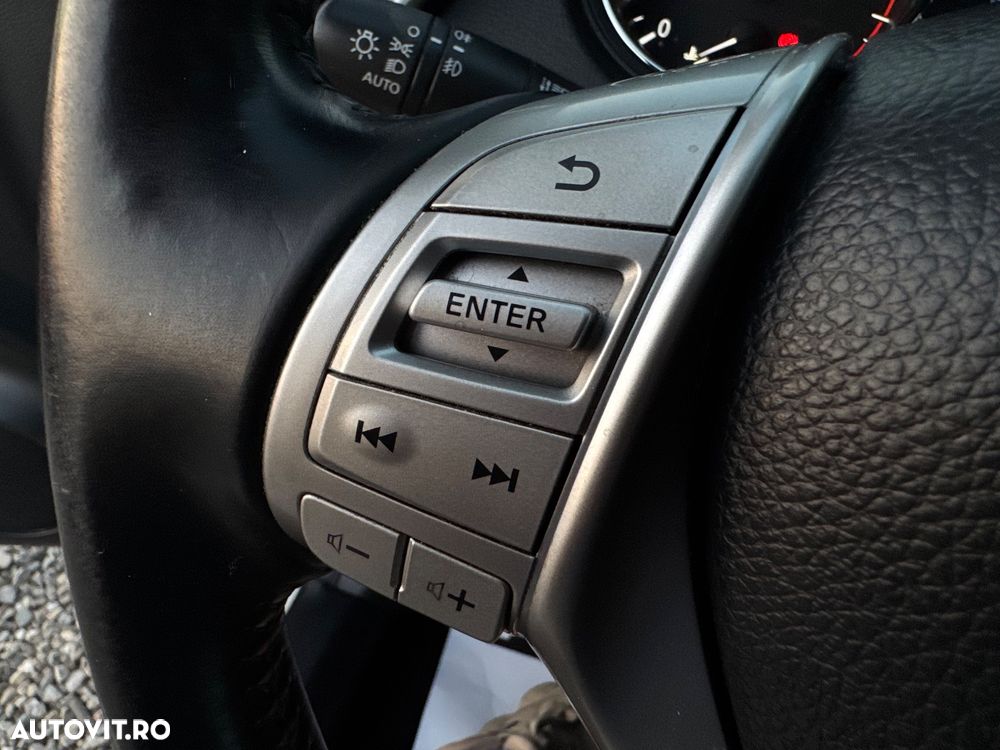 Nissan Qashqai 1.6 DCI ALL-MODE 4x4i TEKNA+ - 28