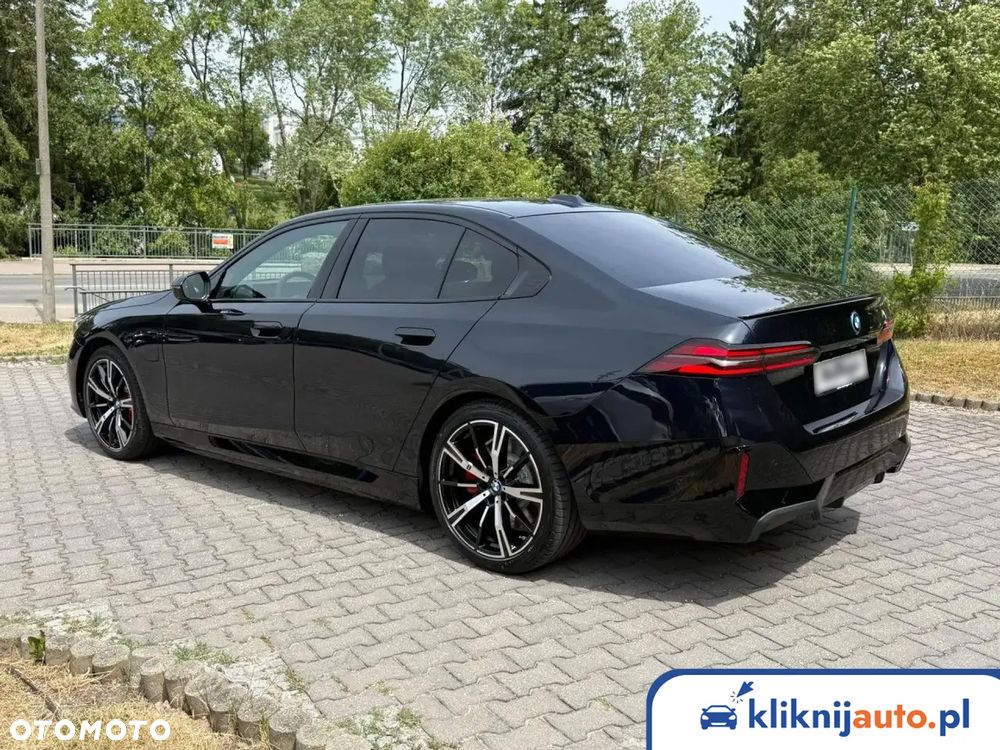 BMW Seria 5 520d xDrive mHEV M Sport - 5