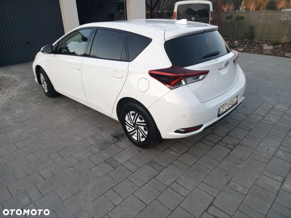 Toyota Auris 1.33 VVT-i Active - 3