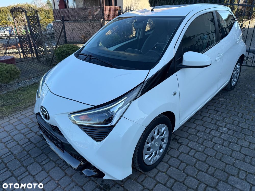 Toyota Aygo x-play connect - 21