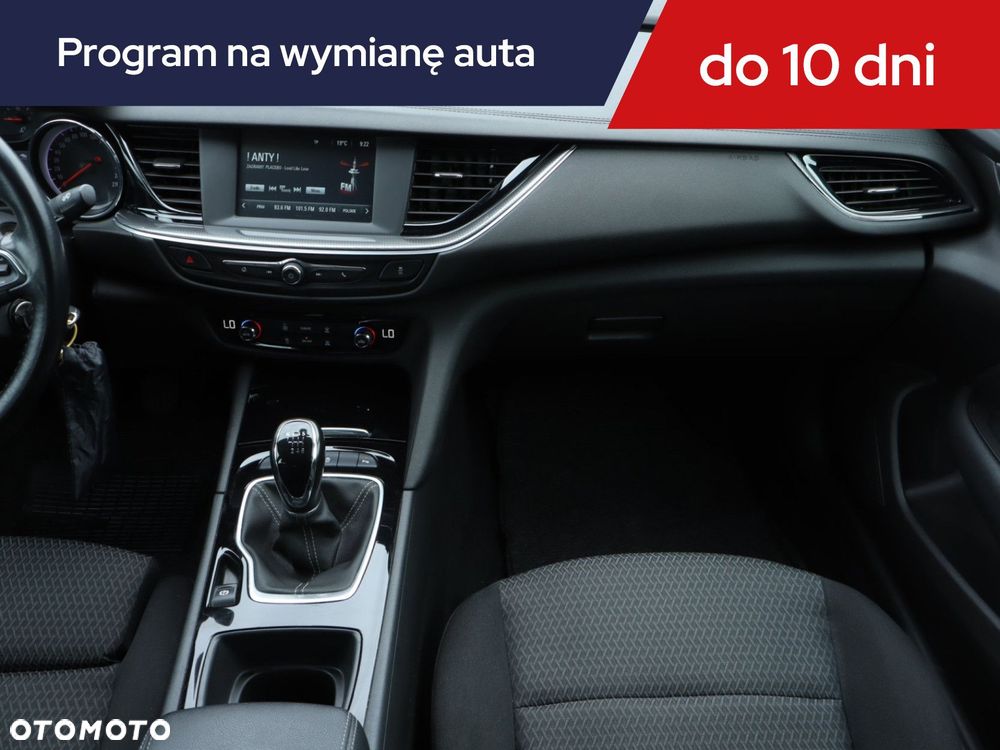 Opel Insignia - 10