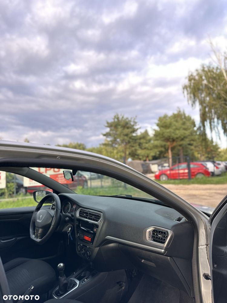 Peugeot 301 - 6