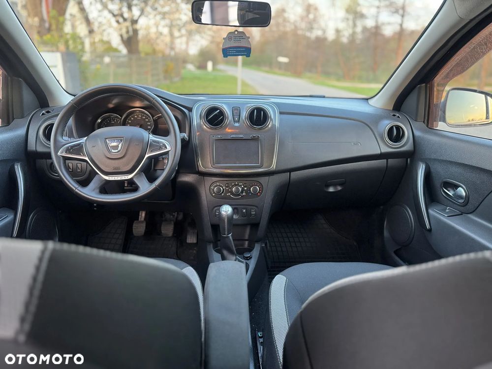 Dacia Sandero 0.9 TCe Laureate - 8
