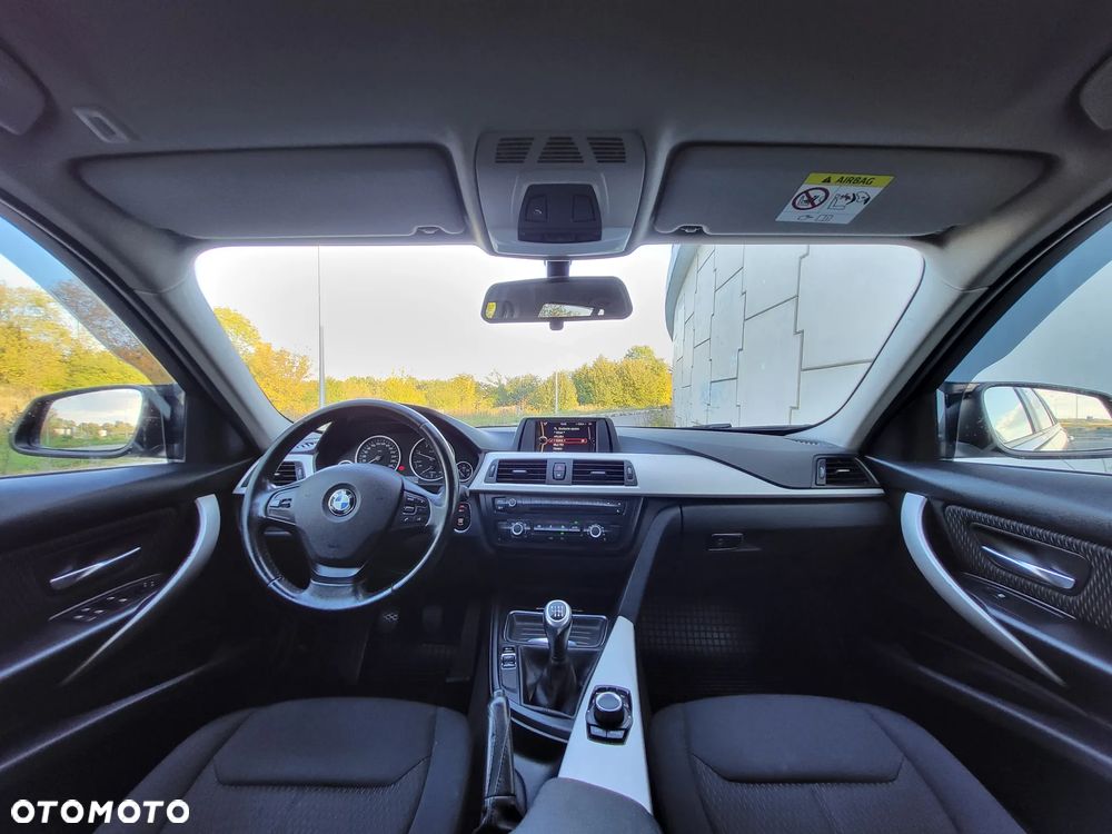 BMW Seria 3 - 12
