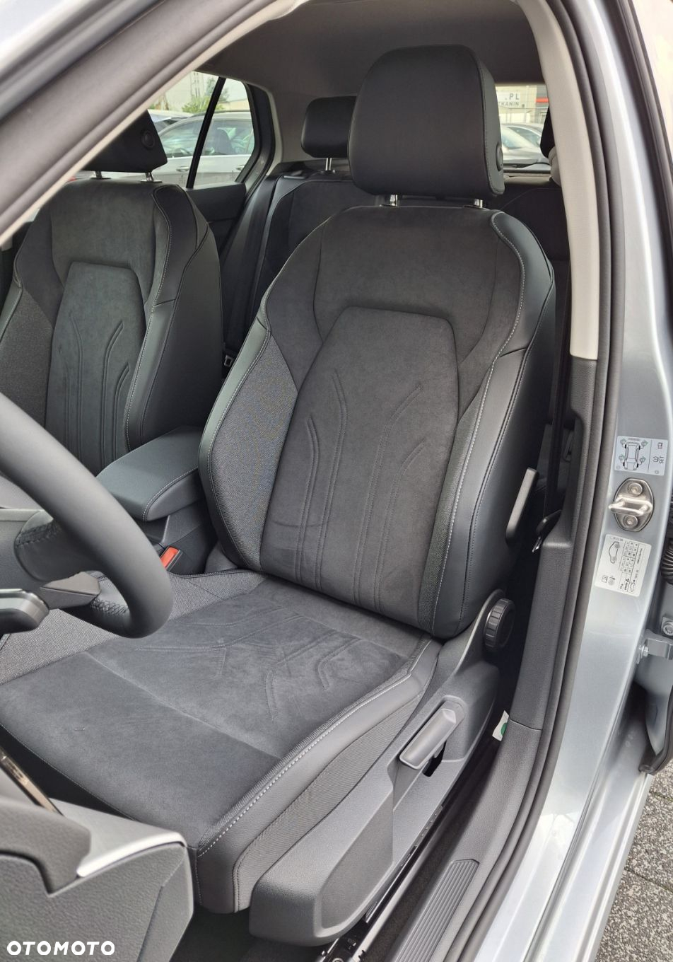 Volkswagen Golf VIII 2.0 TDI Life Plus - 10