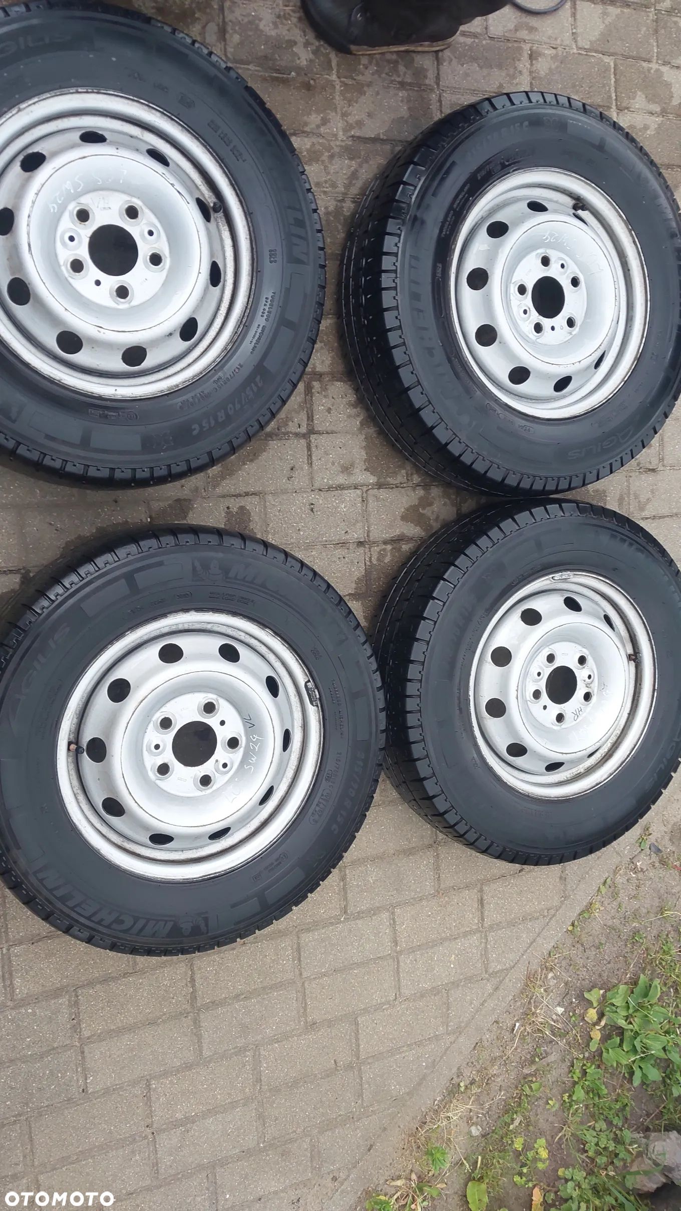 Komplet kol letnich 215/70r15c FIAT 15cali 5x118 ET68 6J FIAT DUCATO BOXER JUMPER 1374096080 - 1